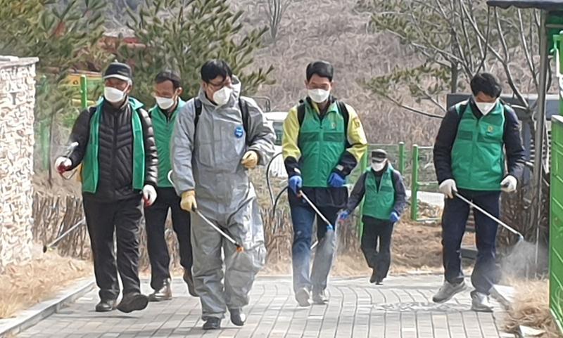 5“주민건강이_최우선”...오류왕길동,_코로나19_예방_합동방역_실시_(1).jpg 이미지