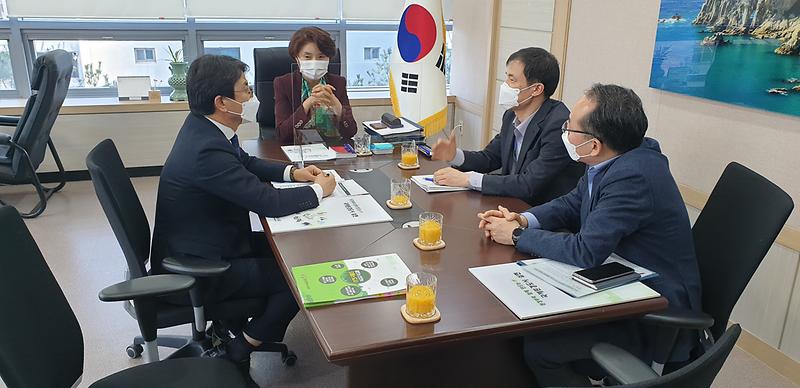 1이재현_서구청장,_한정애_환경부장관과_면담_나눠_최종__(3).jpg 이미지