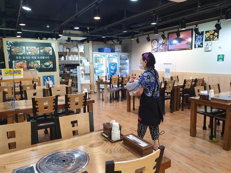 4서구,_코로나19·식중독_NO!_음식문화거리_방역_활동_펼쳐__(2).jpg 이미지