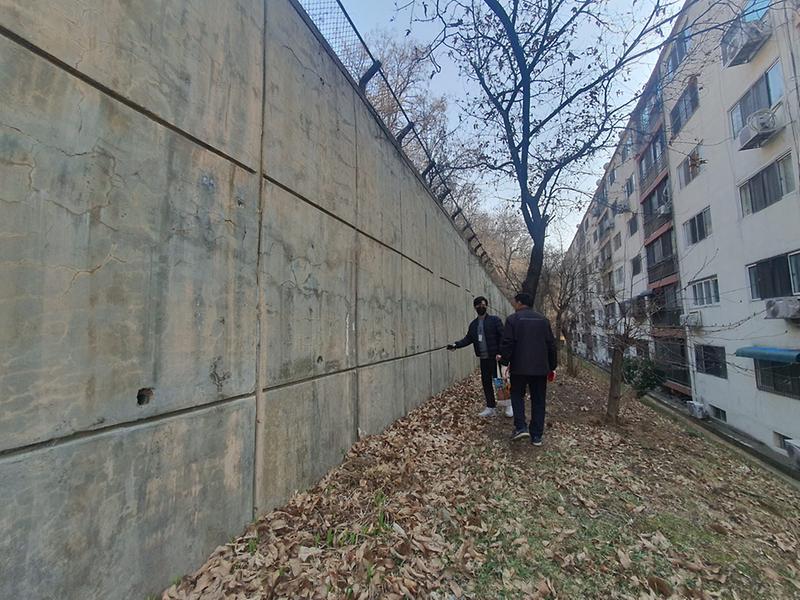 1서구,_우기대비_공동주택_내_급경사지,_옹벽_등_안전_점검_.jpg 이미지