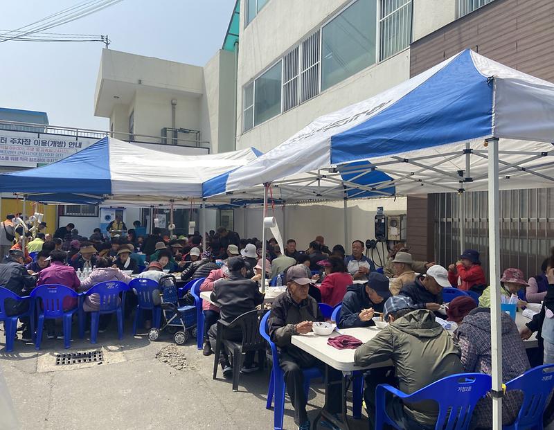 7‘석사모’의_석남동_사랑···‘짜장면_나눔_잔치’__(3).jpg 이미지