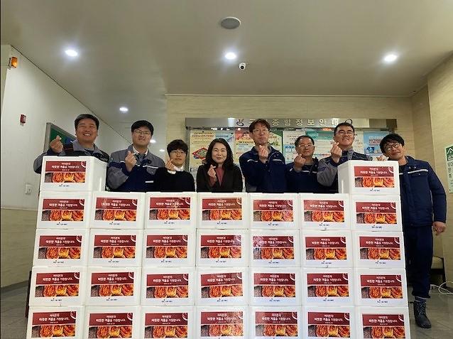 11KG스틸_인천공장_‘다물단’_봉사단_올해도_김장김치_나눔으로_이웃사랑_실천_지속돼..(1).jpg 이미지