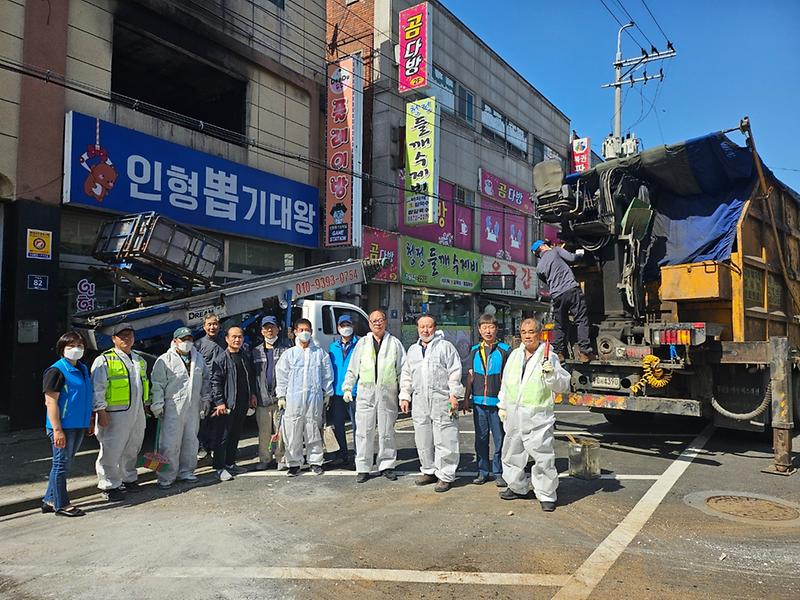 13석남2동,_화재주택_폐기물_처리_및_청소_지원(1).jpg 이미지