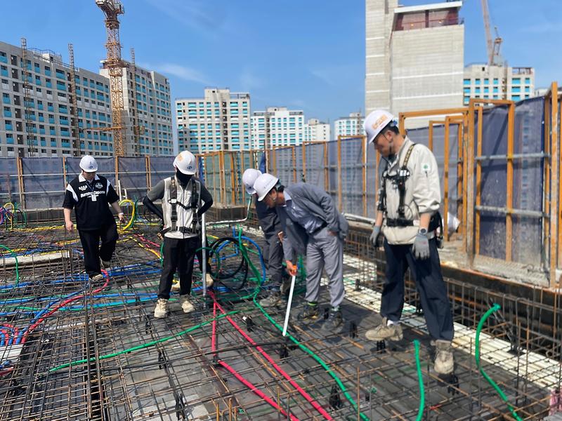 1인천서구,_우기_대비_공동주택_건설현장_안전점검(1).jpg 이미지