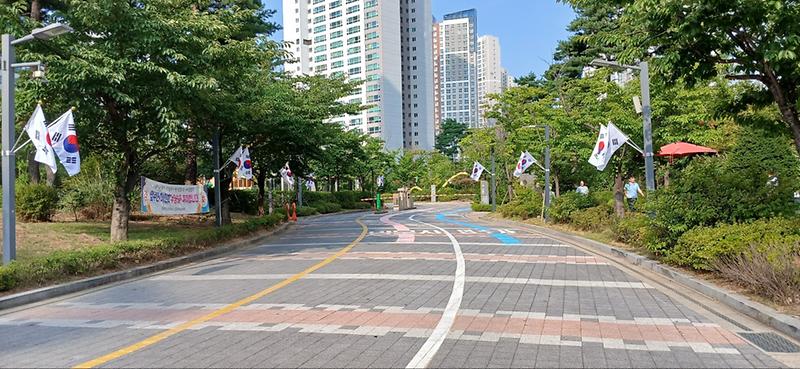 2청라1동_새마을협의회,_‘나라_사랑_태극기_사랑’(3).jpg 이미지