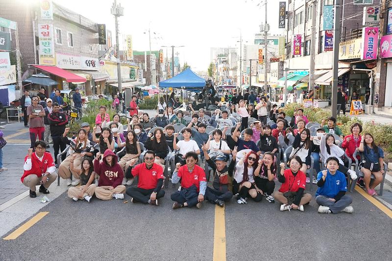 3K~댄싱_카니발,_문화의_거리_즐거운_춤판,_댄싱_카니발,_루프탑_콘서트,_주민_감동의_주말_보내(1).jpg 이미지