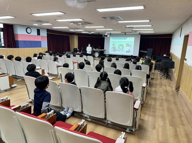 3서구보건소,_성장기_학생_약물_안전사용_교육_실시(1).jpg 이미지