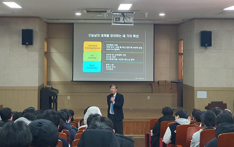 4민주평화통일자문회의_인천서구협의회,_제4차_북한이탈주민과_소통하는_힐링취미교실_개최(1).jpg 이미지
