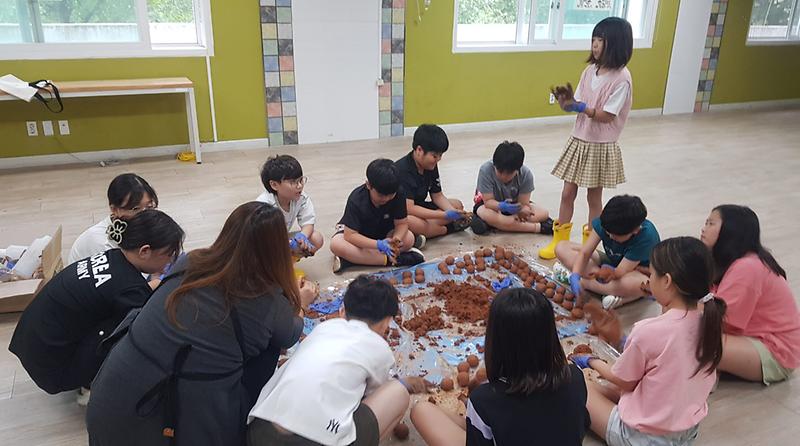 5가좌2동_주민자치회_푸른샘과_함께하는_환경지킴이_실시(2).jpg 이미지