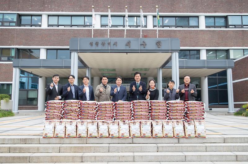 6영광교회,_어려운_이웃을_위한_사랑의_양곡_나눔(2).jpg 이미지