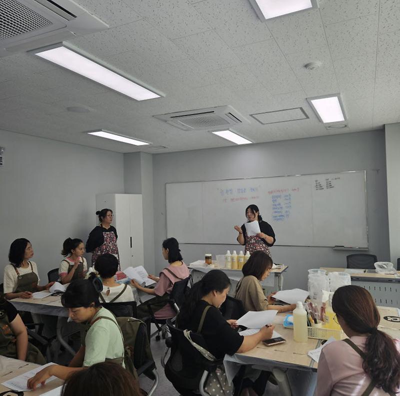 7가정2동_주민자치회,_주민자치회_시범사업_친환경_생필품_만들기_실시(1).jpg 이미지