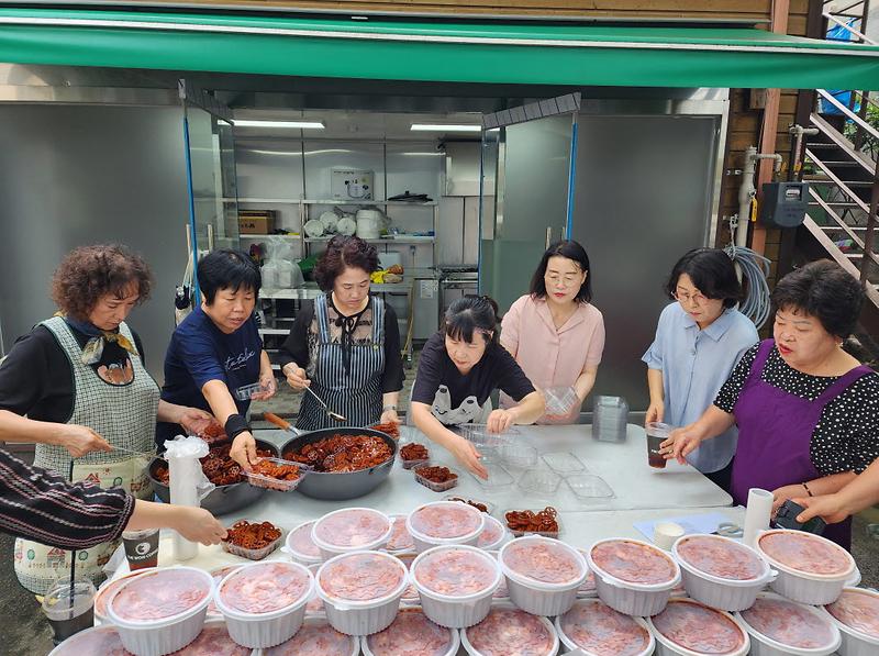7가좌3동_주민자치회,_건강한_반찬만들어_나눔하기_사업_추진(2).jpg 이미지