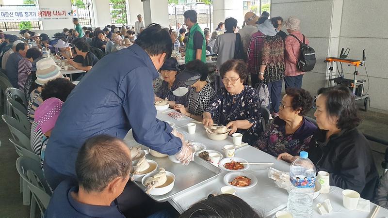 8검암경서동_새마을협의회·부녀회,_사랑의_삼계탕_나눔_행사_계최(2).jpg 이미지