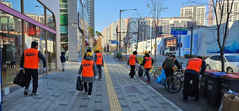 9아라동_주민자치회,_플로깅_활동_완주(1).jpg 이미지