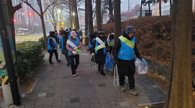 5가좌2동_통장자율회_‘설_맞이_환경정비’_실시(2).jpg 이미지